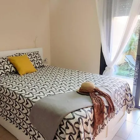 Urban Garden Hideaway Palm-mar