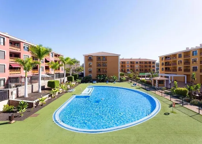 Апартаменты Urban Garden Hideaway *