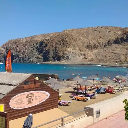 Urban Garden Hideaway *